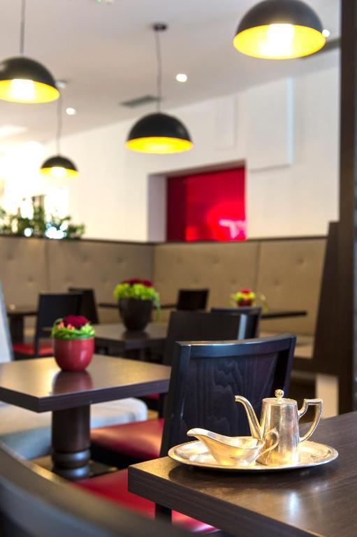 Hotel Kolping Meran Zewnętrze zdjęcie