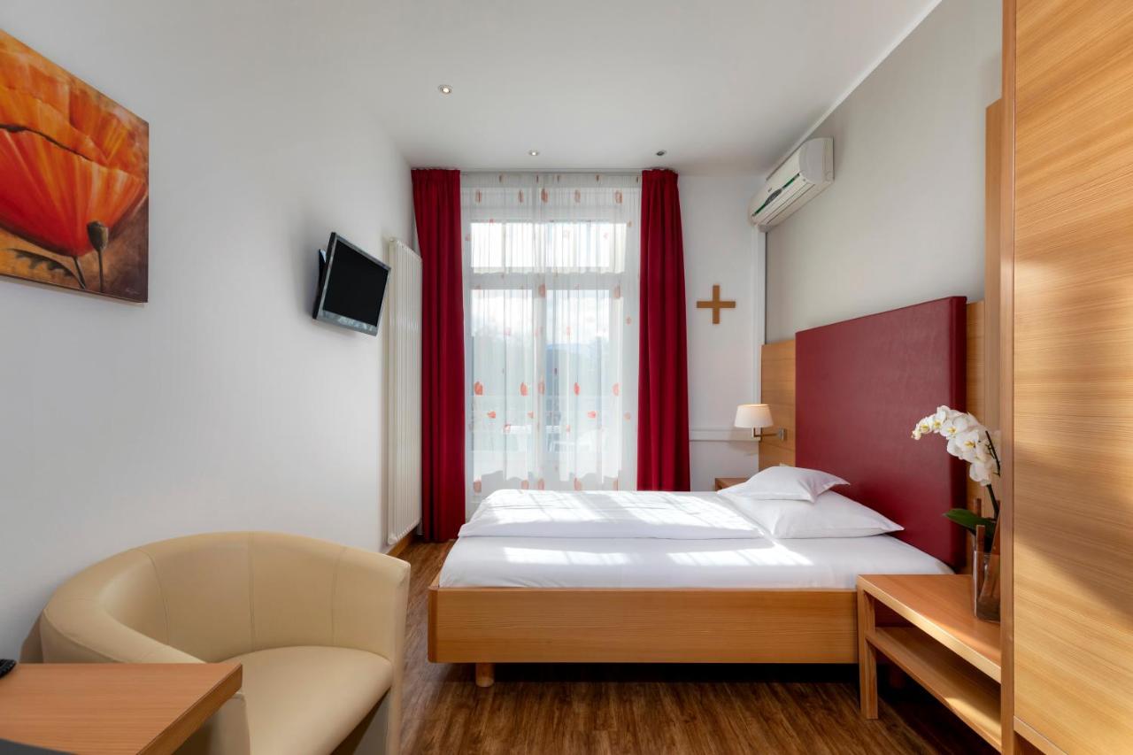 Hotel Kolping Meran Zewnętrze zdjęcie