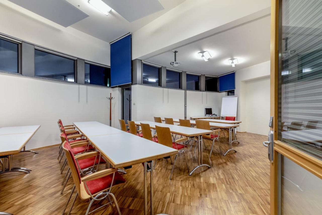 Hotel Kolping Meran Zewnętrze zdjęcie